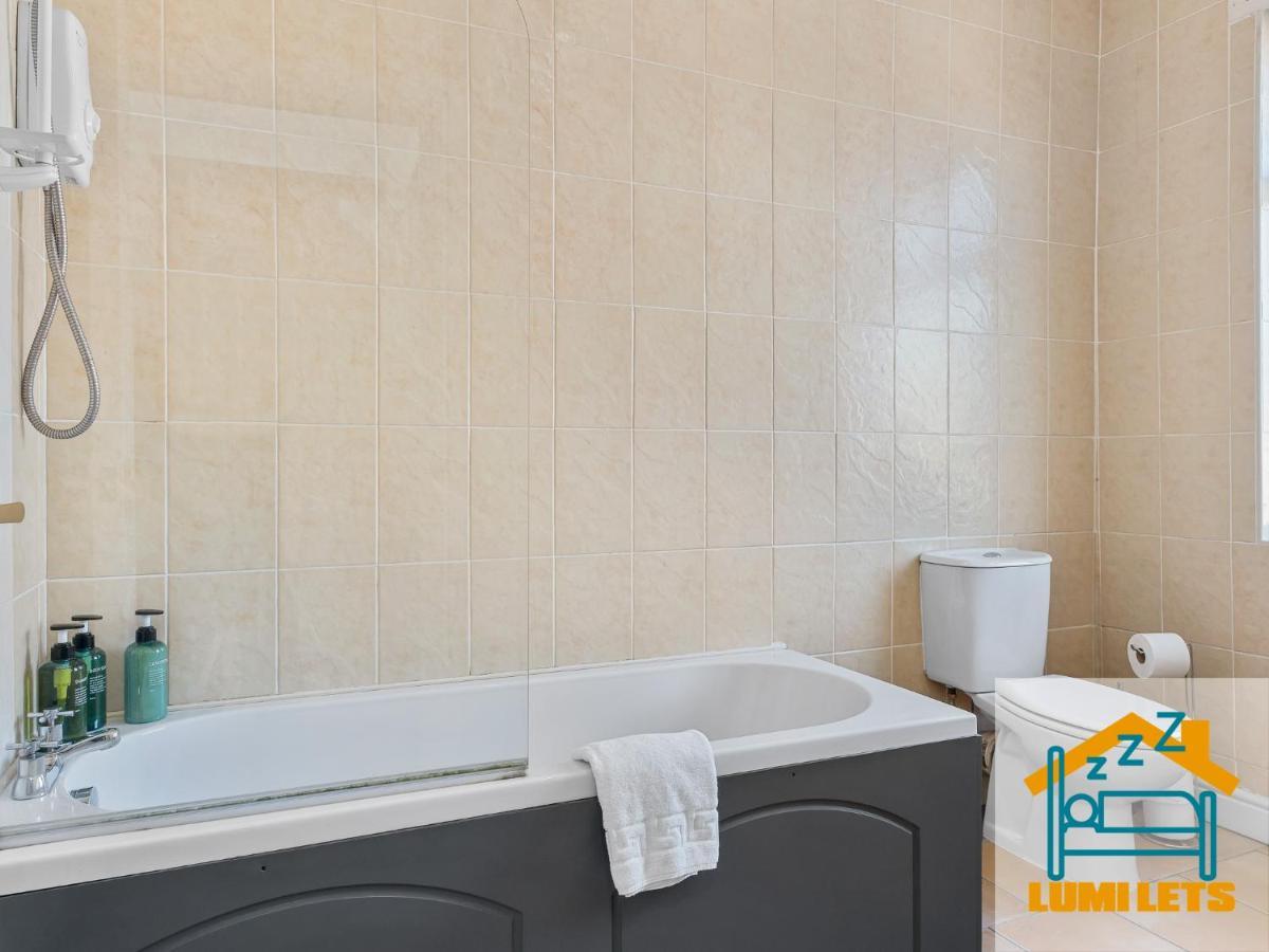 2Br Home In Barrow-In-Furness Sleeps 8 Close To Bae Systems, Hospital, Lakes Zewnętrze zdjęcie