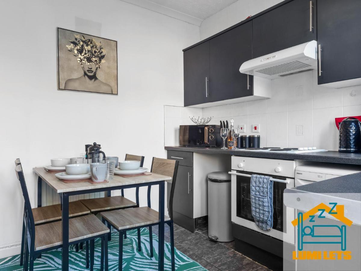 2Br Home In Barrow-In-Furness Sleeps 8 Close To Bae Systems, Hospital, Lakes Zewnętrze zdjęcie