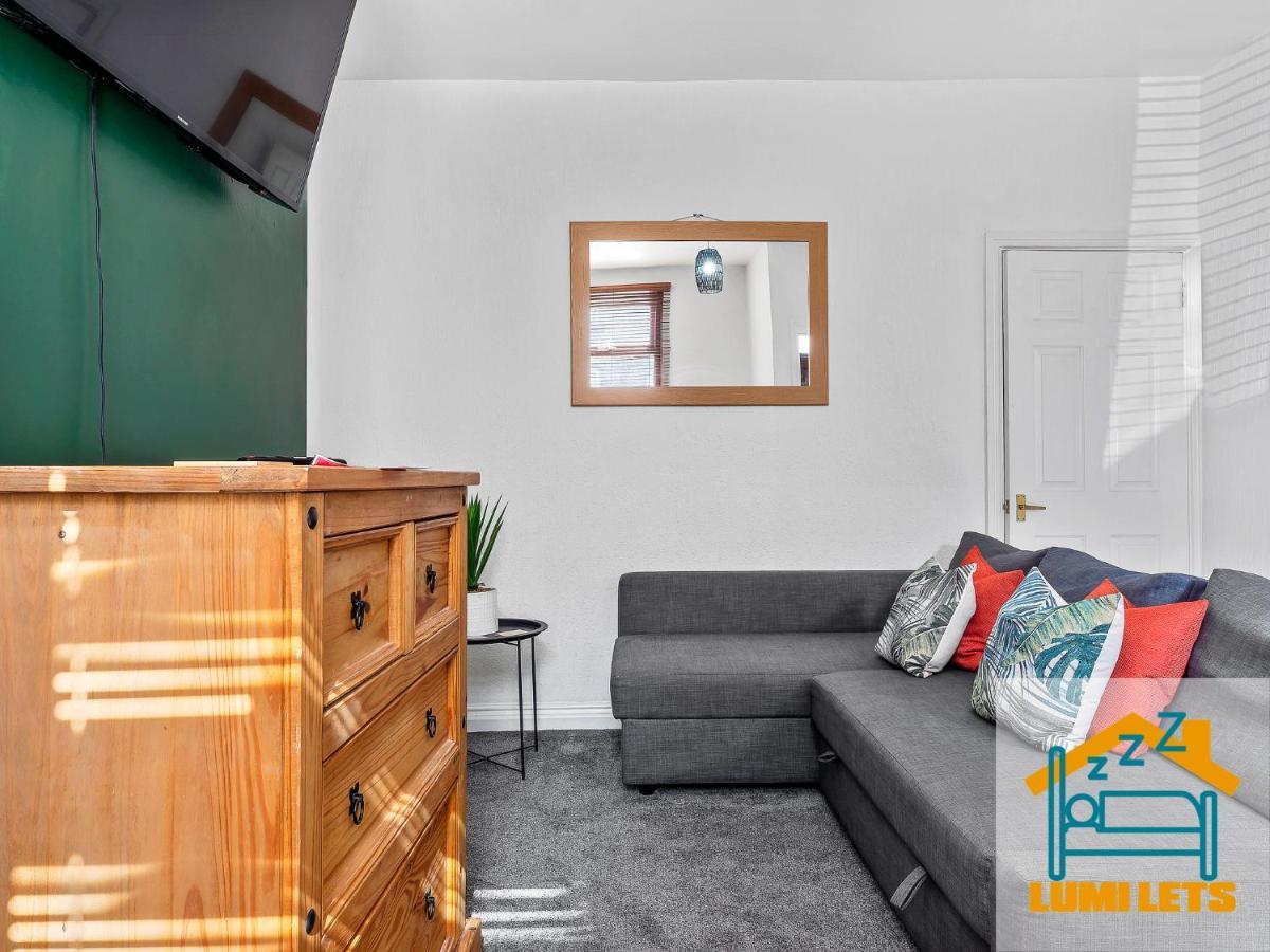 2Br Home In Barrow-In-Furness Sleeps 8 Close To Bae Systems, Hospital, Lakes Zewnętrze zdjęcie